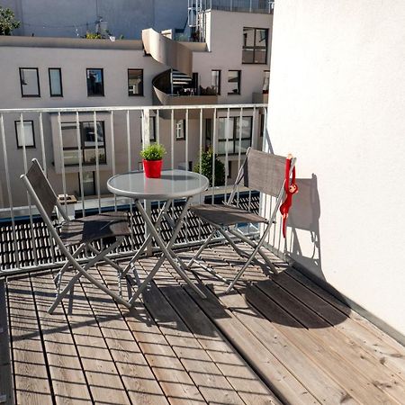 Red Monkey Vienna Apartment Exterior foto